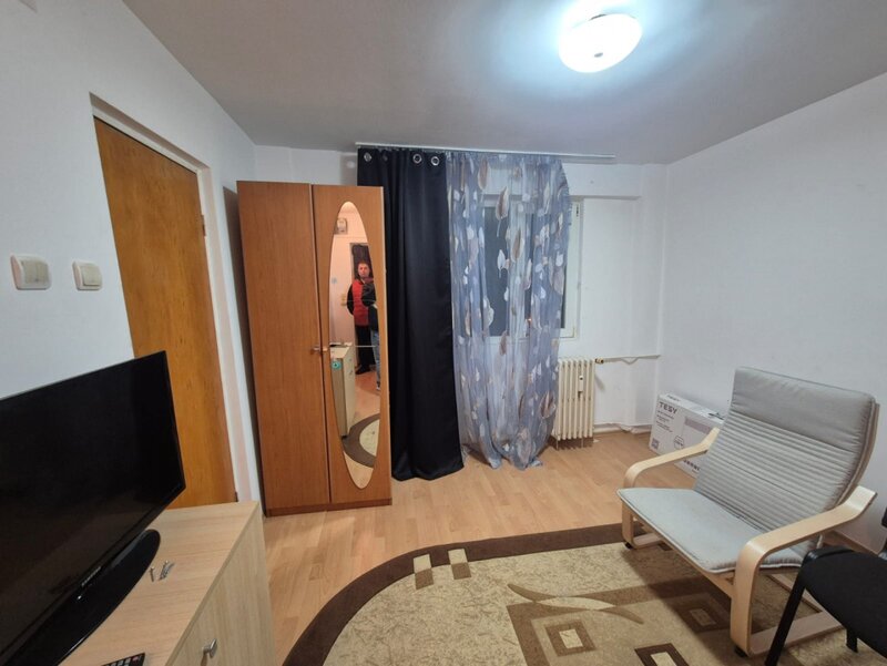 Garsoniera de vanzare.