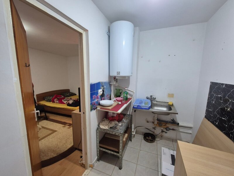 Garsoniera de vanzare.